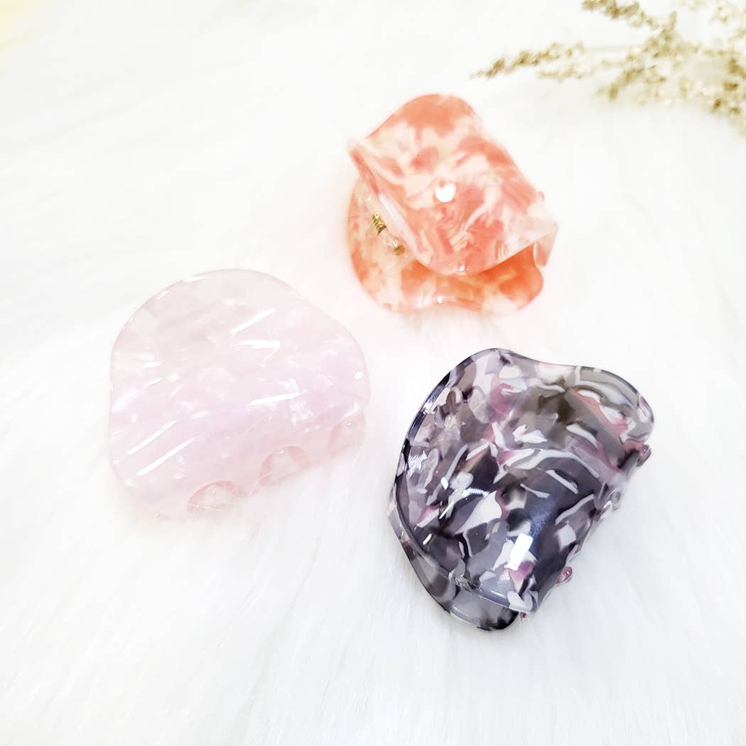Acrylic Hair Claw Clip: Assorted Color / ONE SIZE