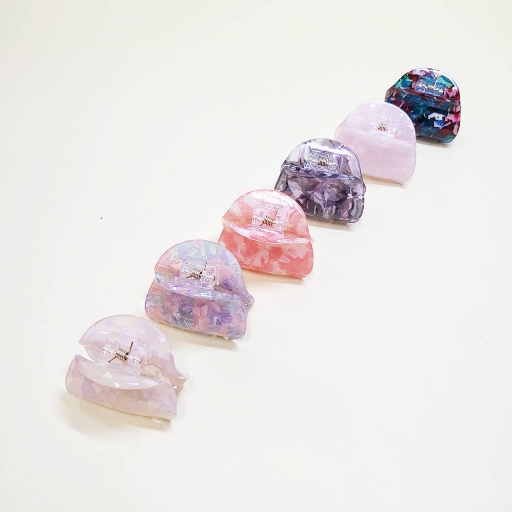Acrylic Hair Claw Clip: Assorted Color / ONE SIZE
