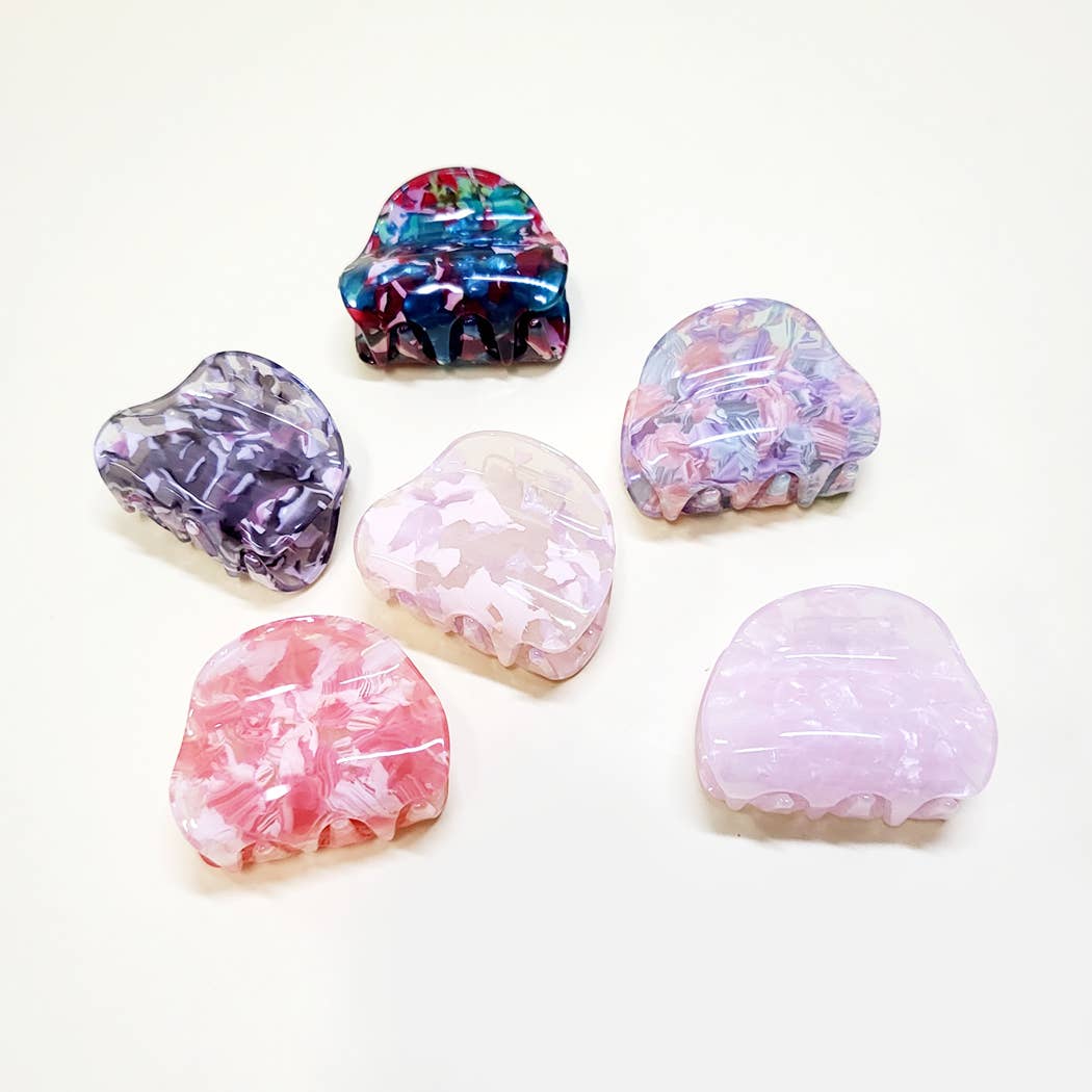 Acrylic Hair Claw Clip: Assorted Color / ONE SIZE