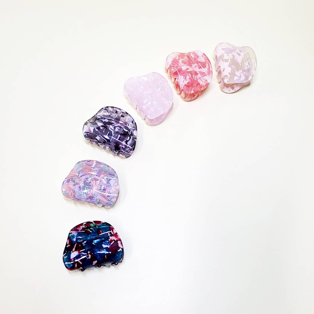 Acrylic Hair Claw Clip: Assorted Color / ONE SIZE