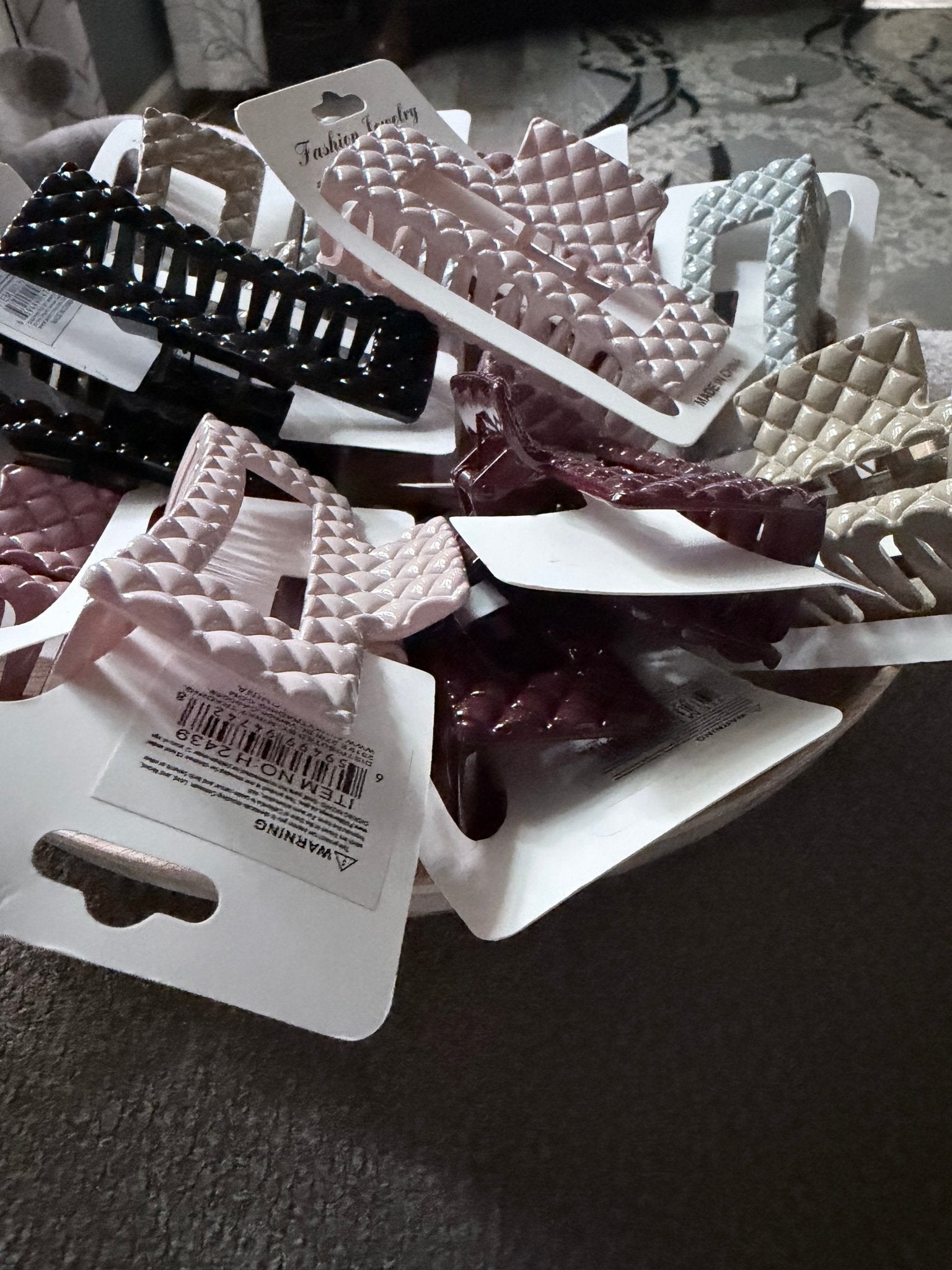 Assorted Large Hair Clips - TheRusticAttic