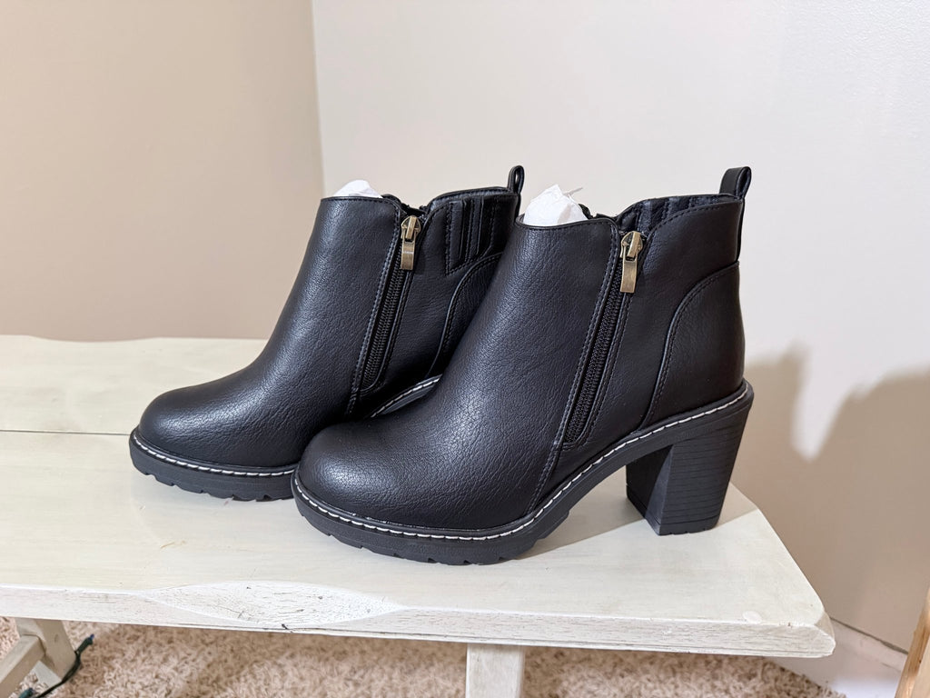 Corkys Rocky Top Boots - TheRusticAttic