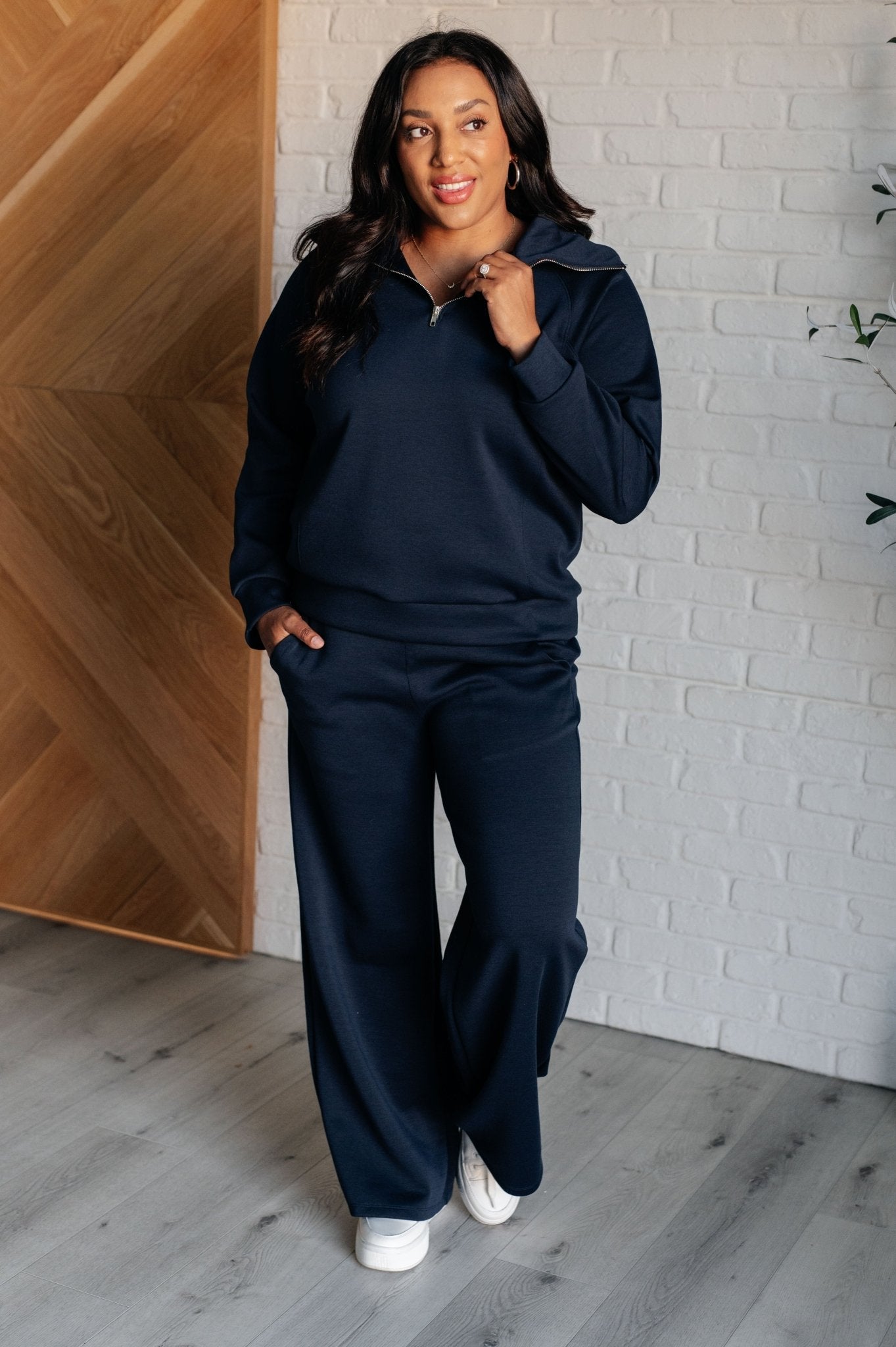 Hamptons Travel Half Zip Pullover in Navy - TheRusticAttic