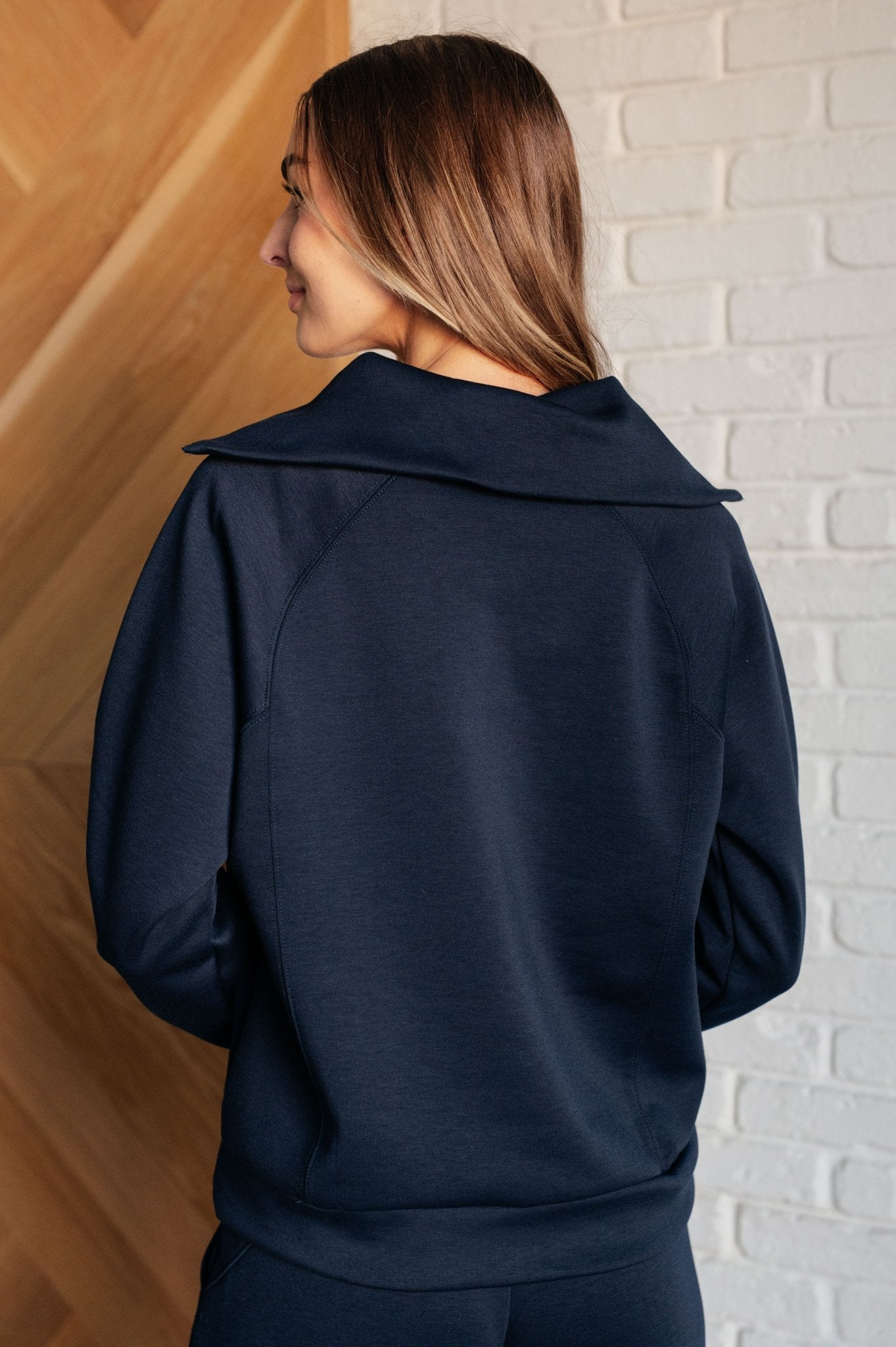 Hamptons Travel Half Zip Pullover in Navy - TheRusticAttic
