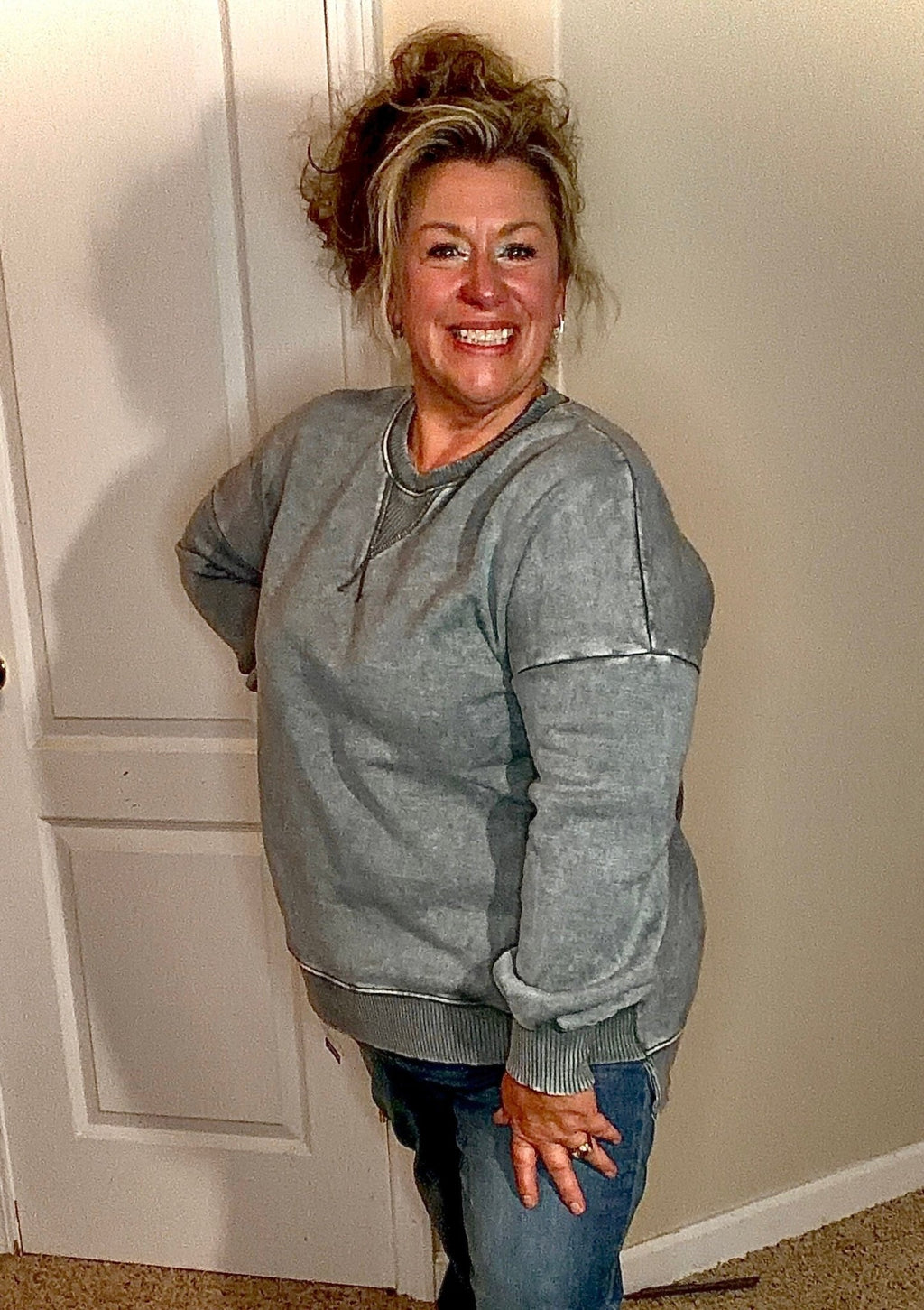 Lavender Sweatshirt with Pockets - TheRusticAttic