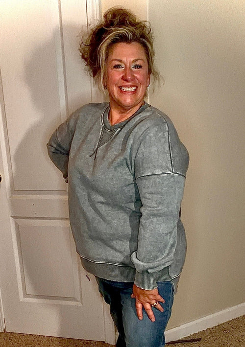 Lavender Sweatshirt with Pockets - TheRusticAttic