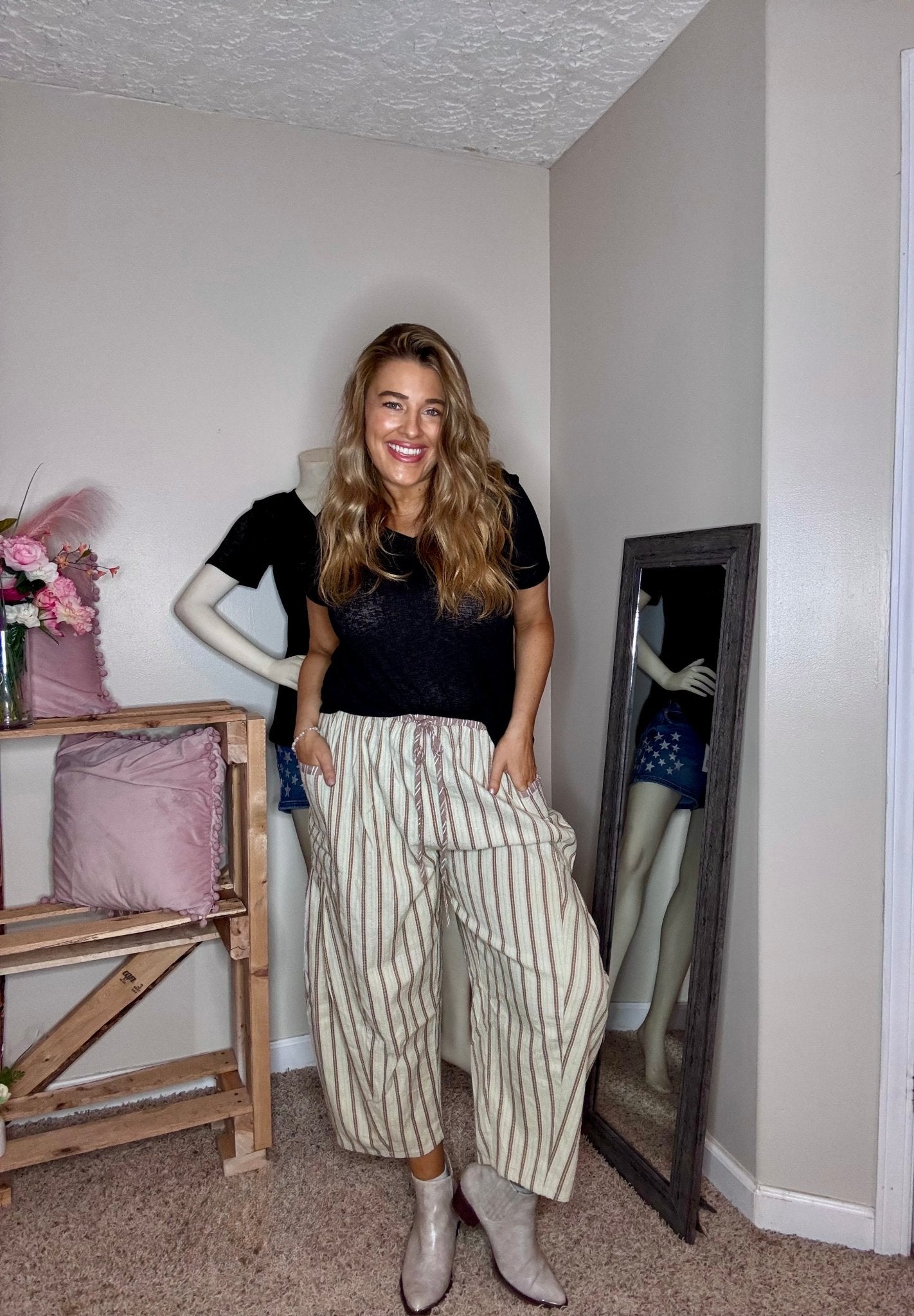 Mocha for days cropped pants with cargo pocket - TheRusticAttic